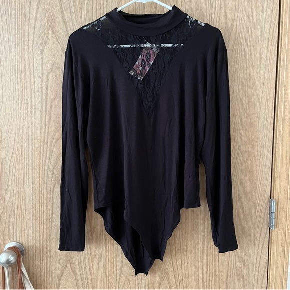 Boohoo Plus Lace Insert Plunge Bodysuit — Black - Picture 2 of 7